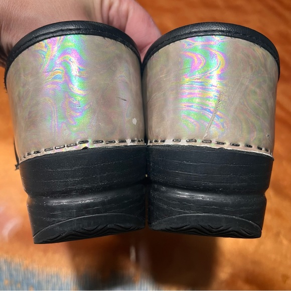 Dansko Iridescent Pearlized Clogs size 38 white Pearl - Picture 10 of 12
